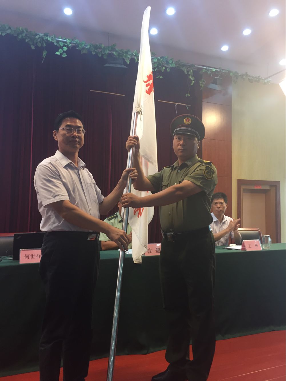 我校隆重召開2016年新生軍訓(xùn)動(dòng)員大會(huì)