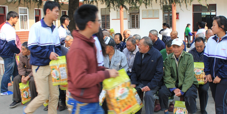 “用愛(ài)托起老年人幸福晚年”——走進(jìn)寺巷鎮(zhèn)敬老院
